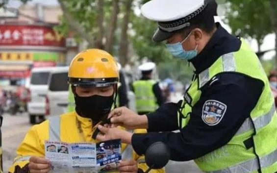 “一盔難求”的電動(dòng)自行車頭盔，你買對(duì)了嗎？